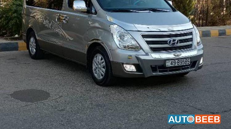 Minibus Hyundai 2017