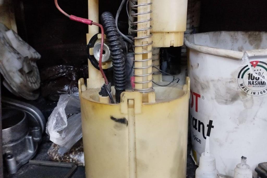 طرمبة بنزين شيفروليه بليزر 2002 2003 2004 2005 2006 2007 2008 2009