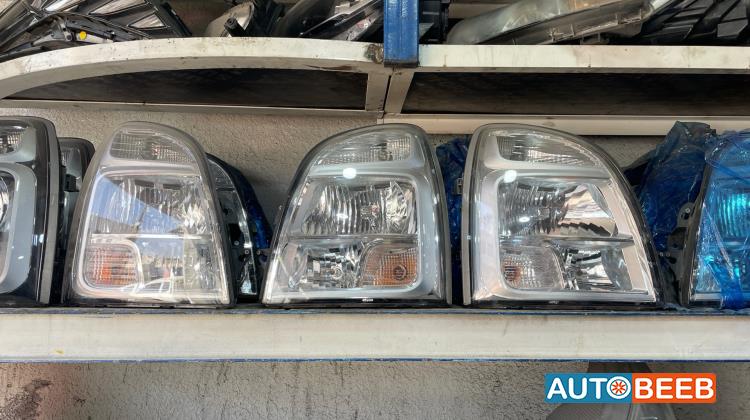 ضوء امامي يمين شمال هيونداي بورتر 2020 2021