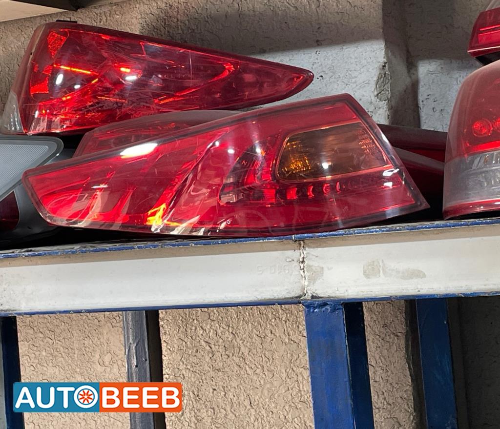 ضوء خلفي يمين شمال كيا k5 2014 2015 2016