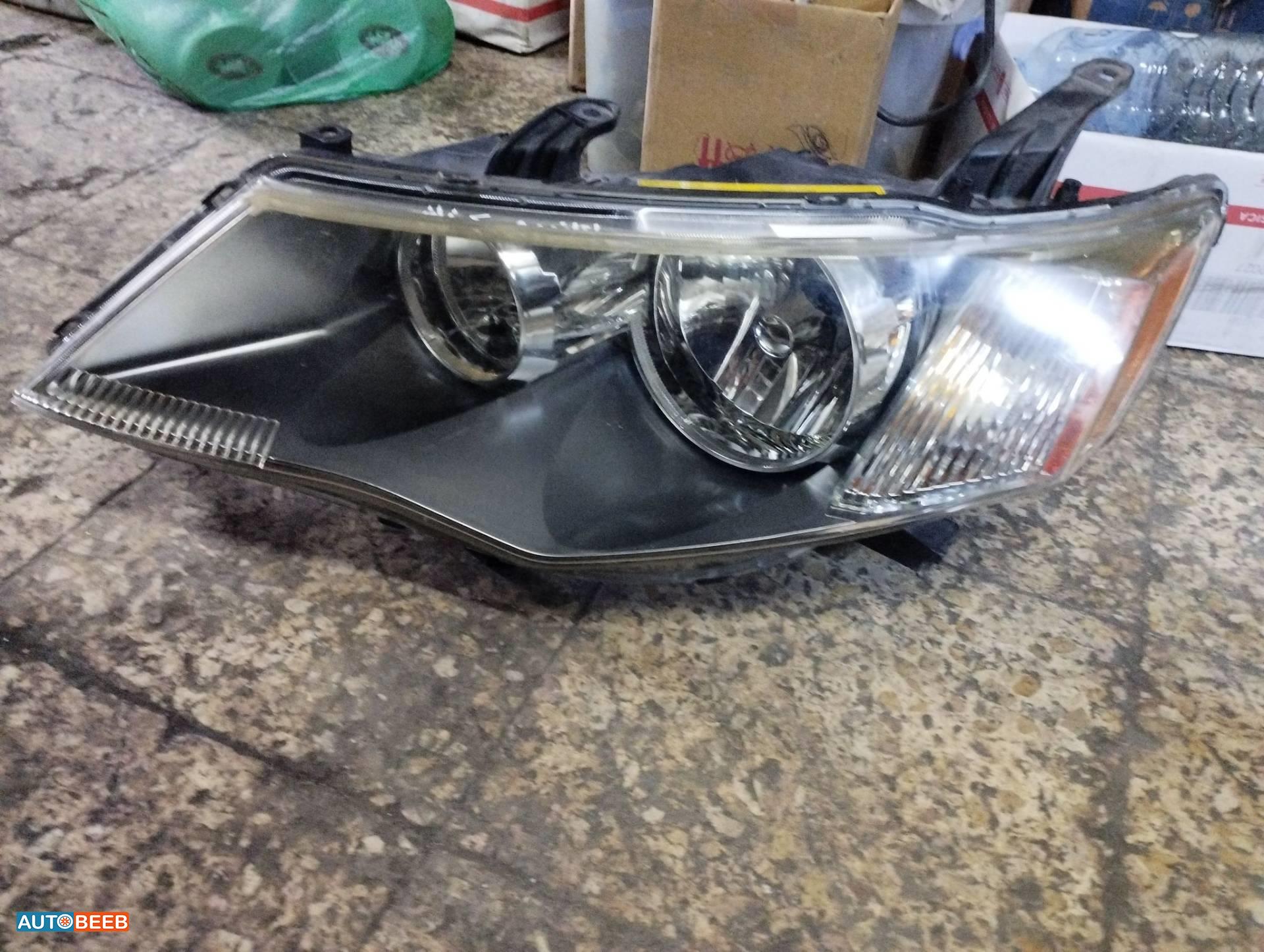 Lights Front light Mitsubishi Outlander