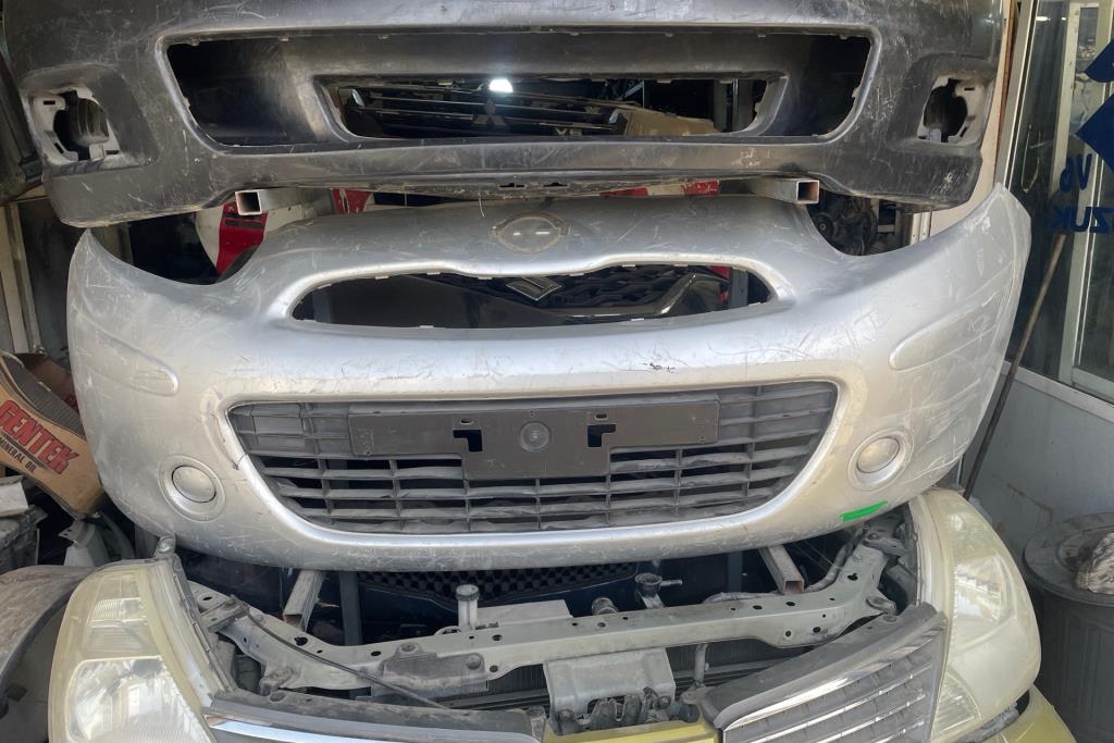 Body  Bumper Nissan Micra
