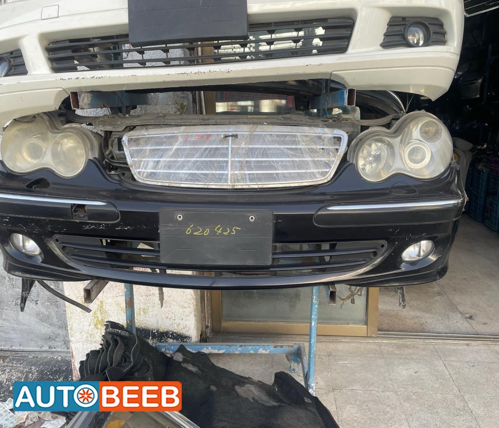 واجهة امامية طمبون مرسيدس c203 2005 