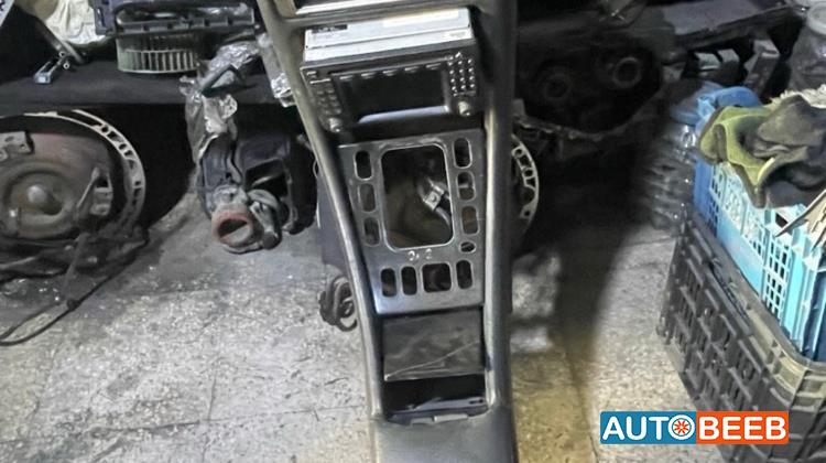 جحش وسط كامل ايڤنجارد مرسيدس Clk200 2000