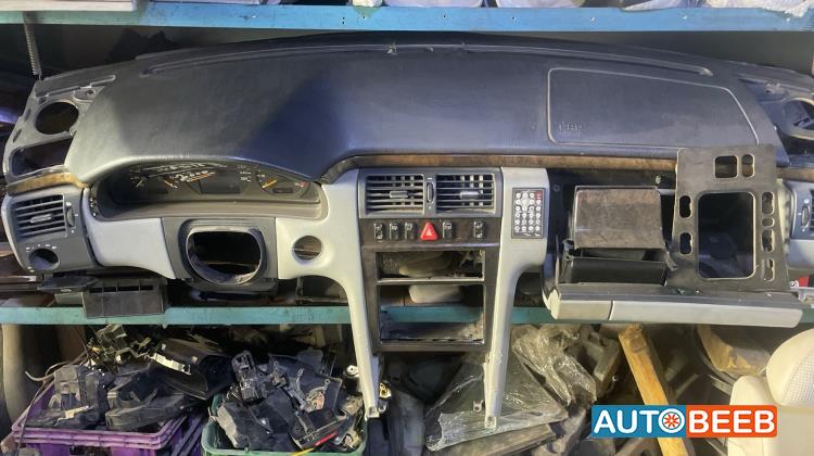 Cabin  Dashboard Mercedes Benz E200