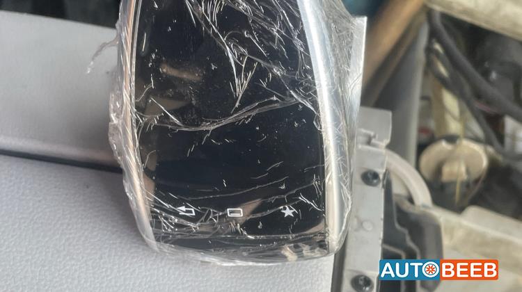 Cabin  Control buttons Mercedes Benz C200