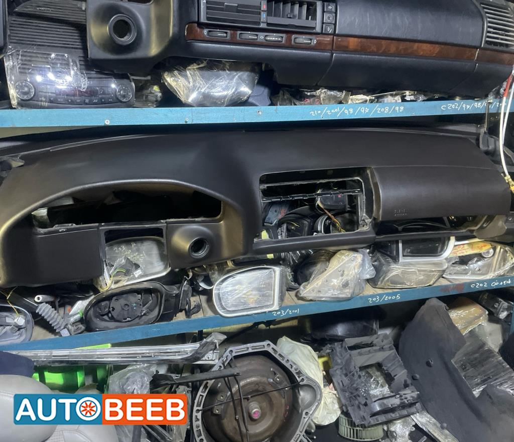 Cabin  Dashboard Mercedes Benz 