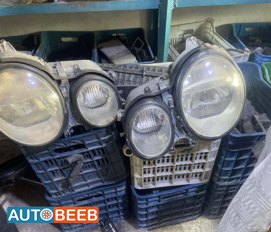 Lights Front light Mercedes Benz E200