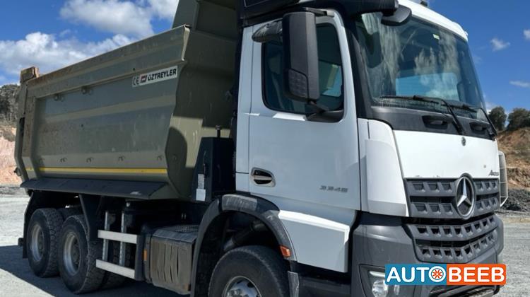 Tipper Mercedes Benz 2023