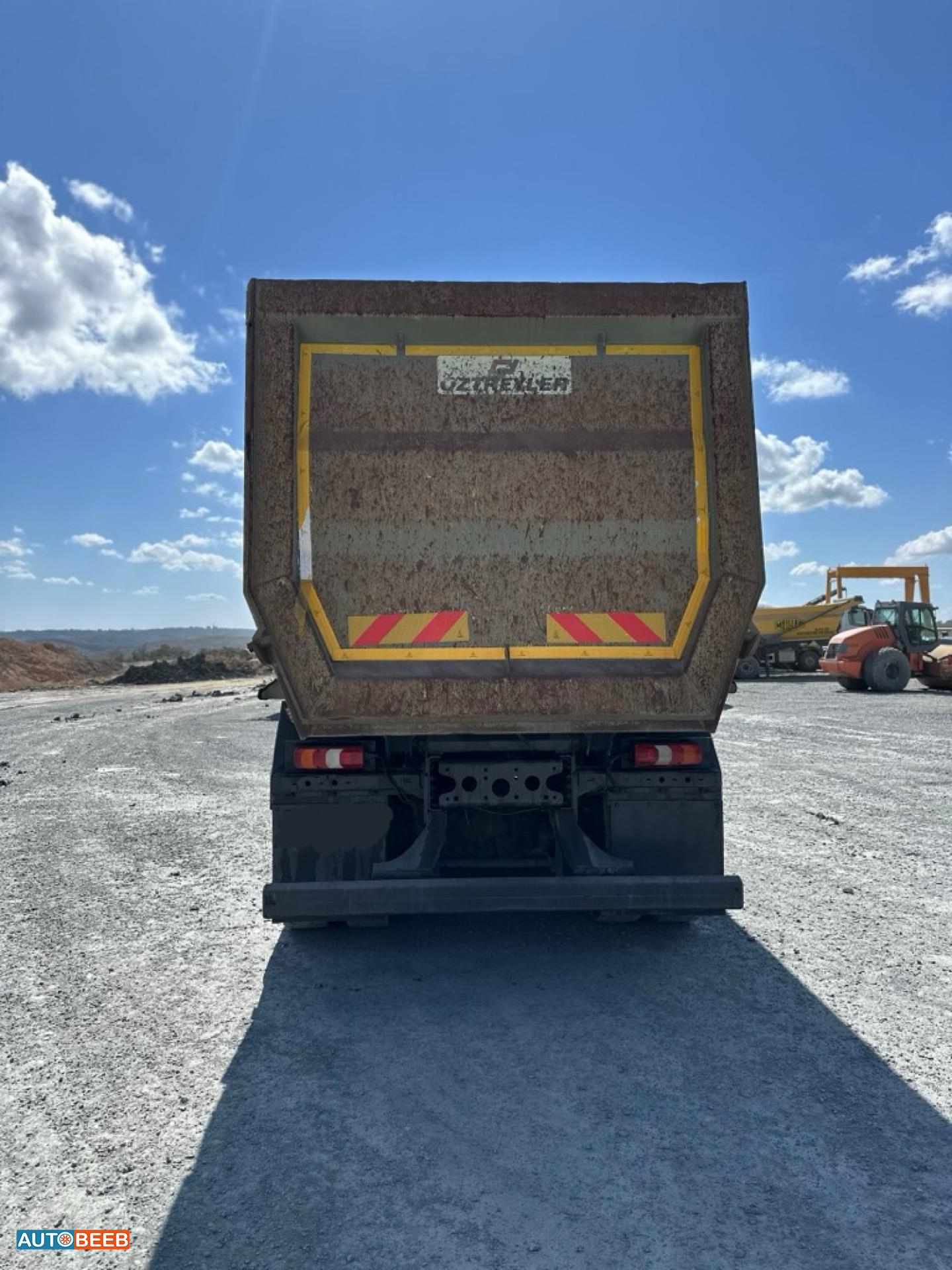 Tipper Mercedes Benz 2023