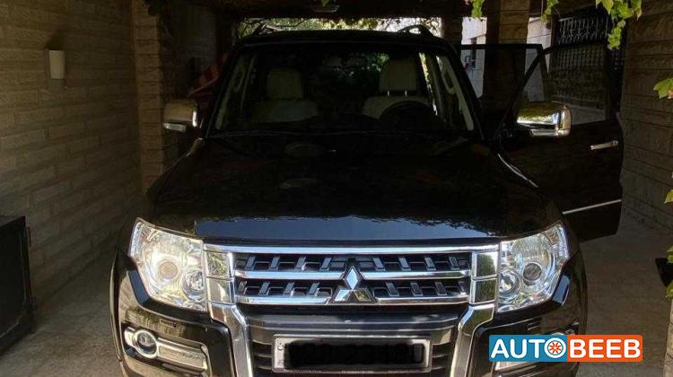 Mitsubishi Pajero 2016