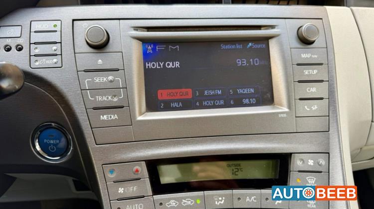 تويوتا بريوس 2014