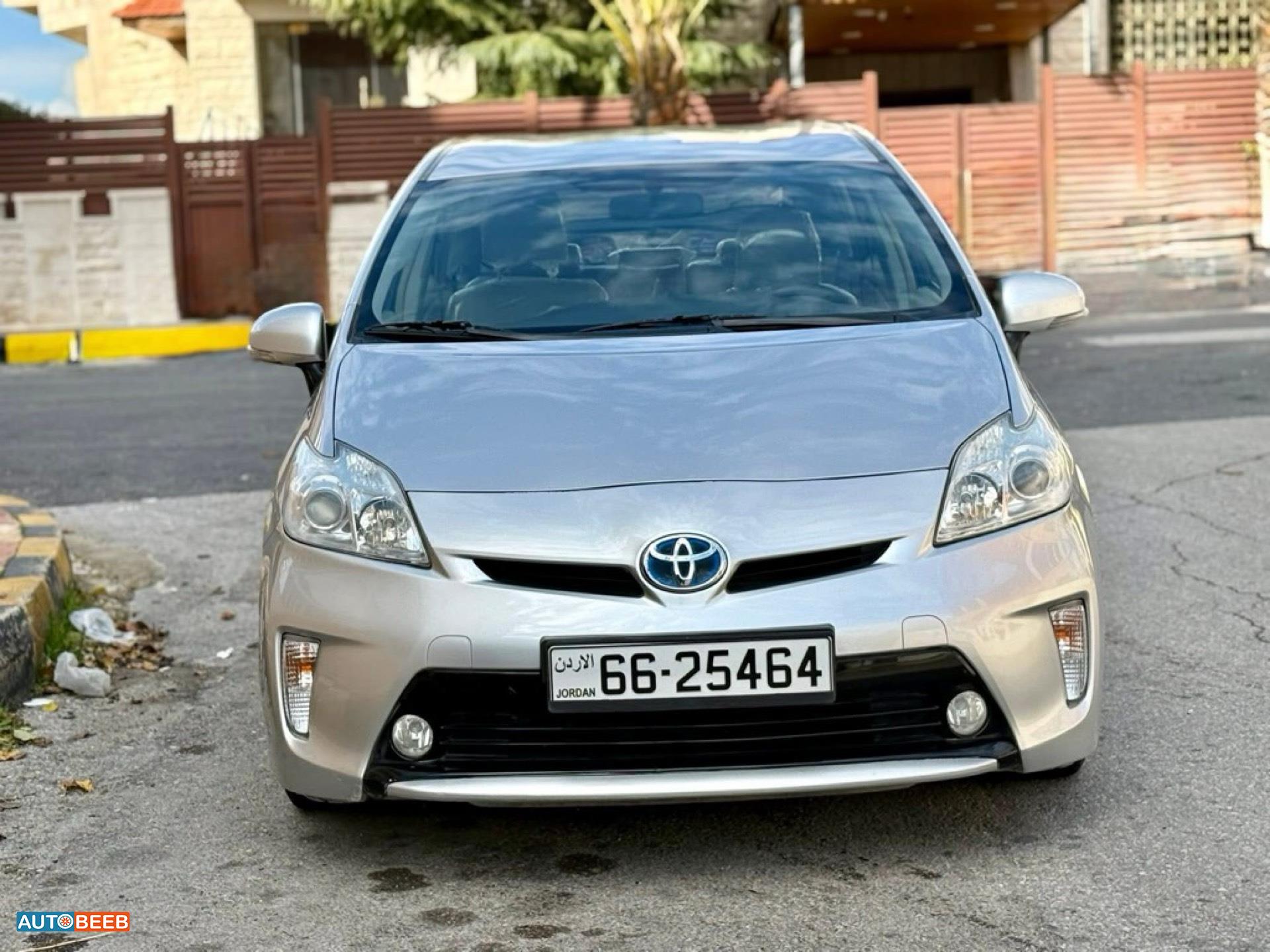 تويوتا بريوس 2014