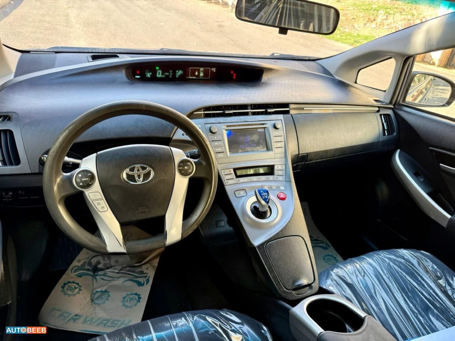 Toyota Prius 2014