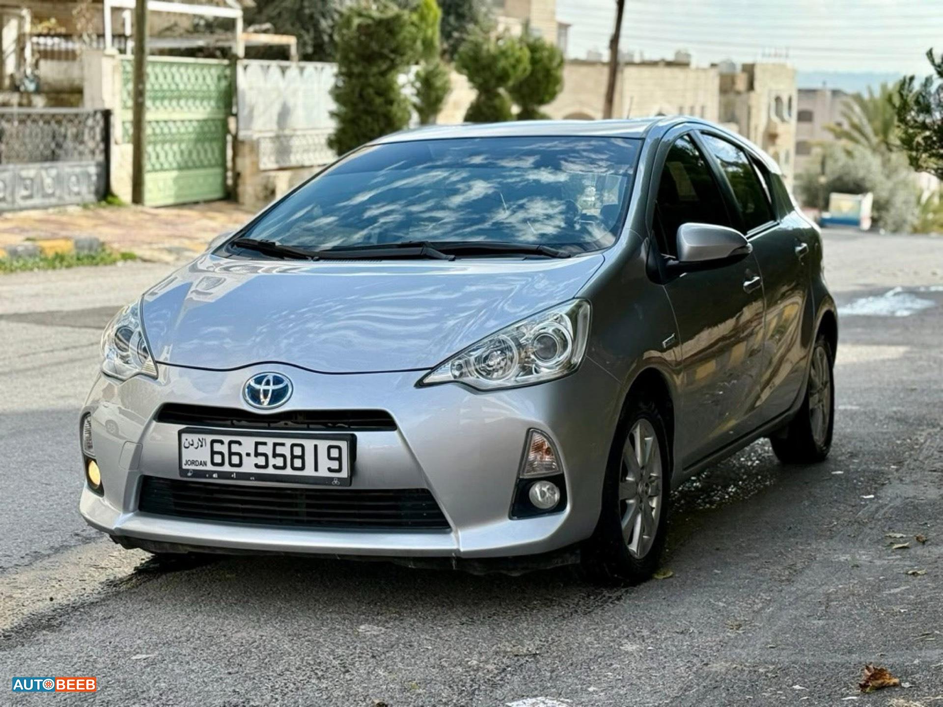 تويوتا بريوس سي 2014