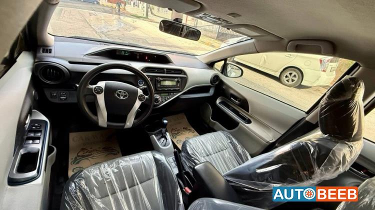 تويوتا بريوس سي 2014