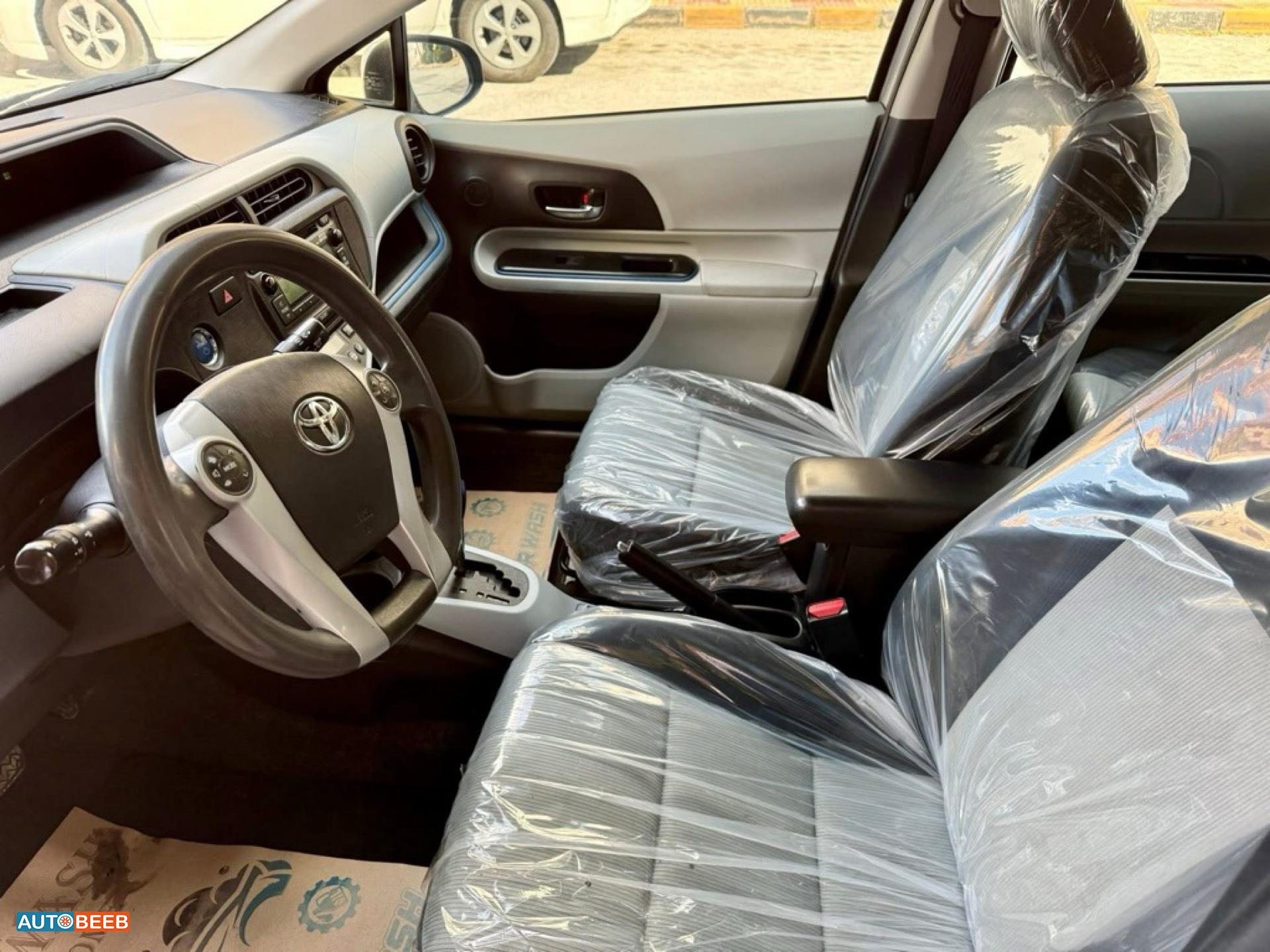 تويوتا بريوس سي 2014