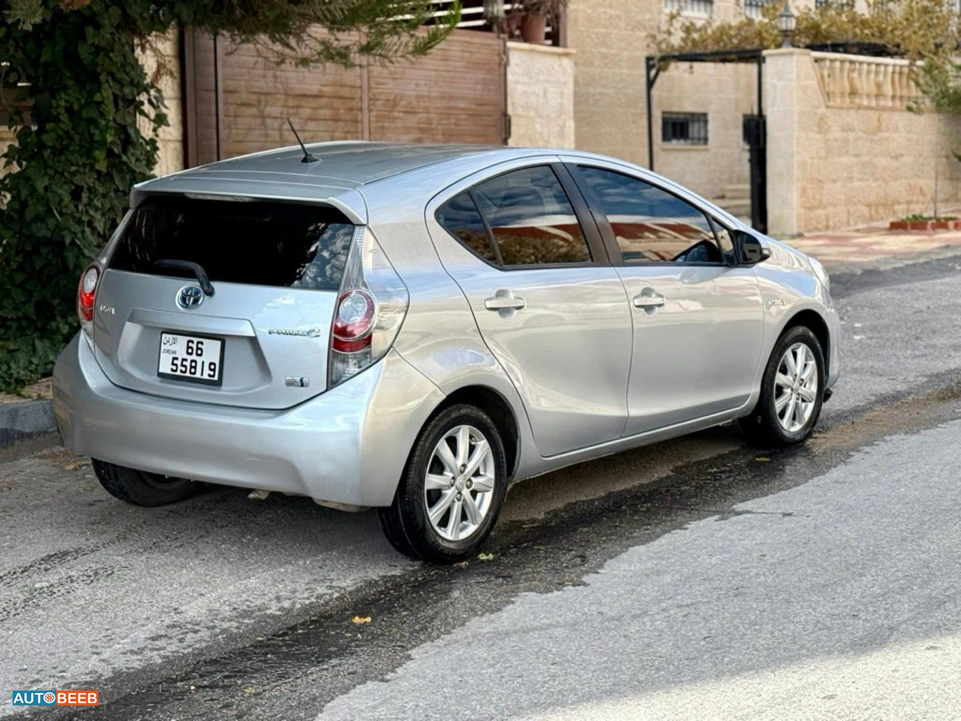 تويوتا بريوس سي 2014