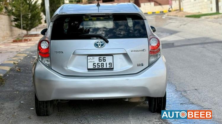 تويوتا بريوس سي 2014