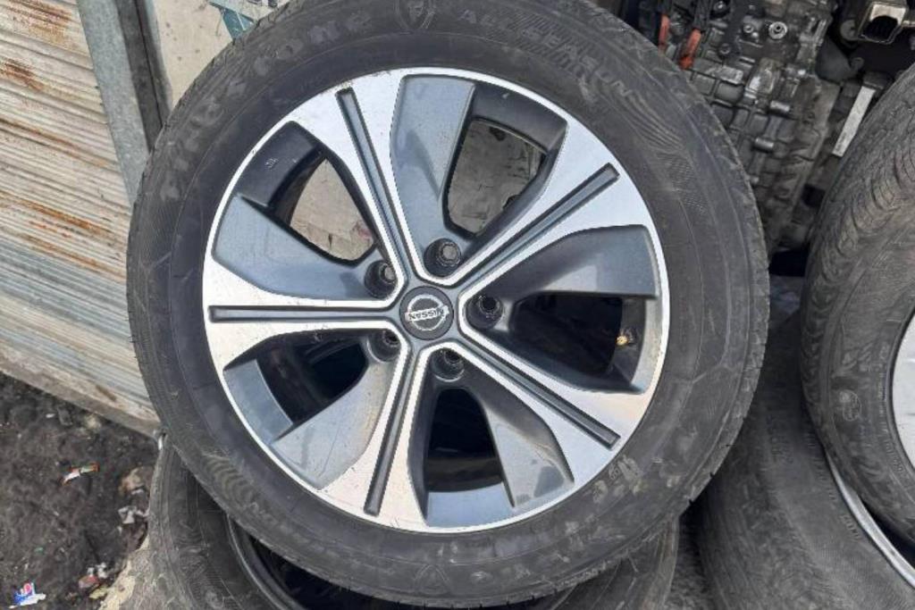 Wheel and Rims Rims Nissan Leaf