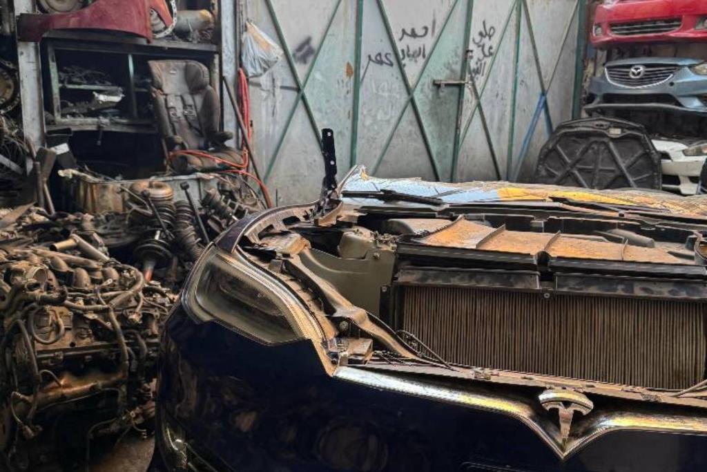 بوز كامل اضوية يمين شمال تيسلا S 2017 2018