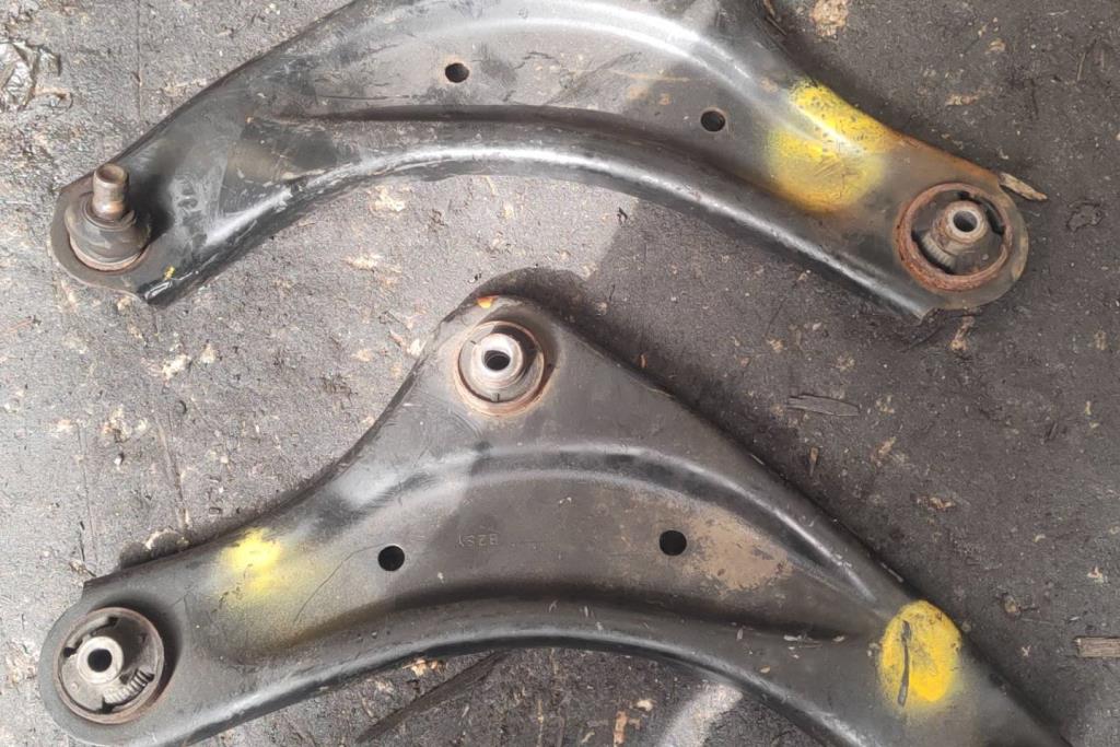 كفة عجل نيسان ليف 2010 2011 2012 2013 2014 2015 2016 2017