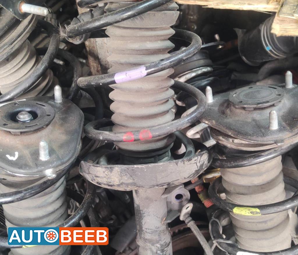  Shock Absorber Toyota Corolla