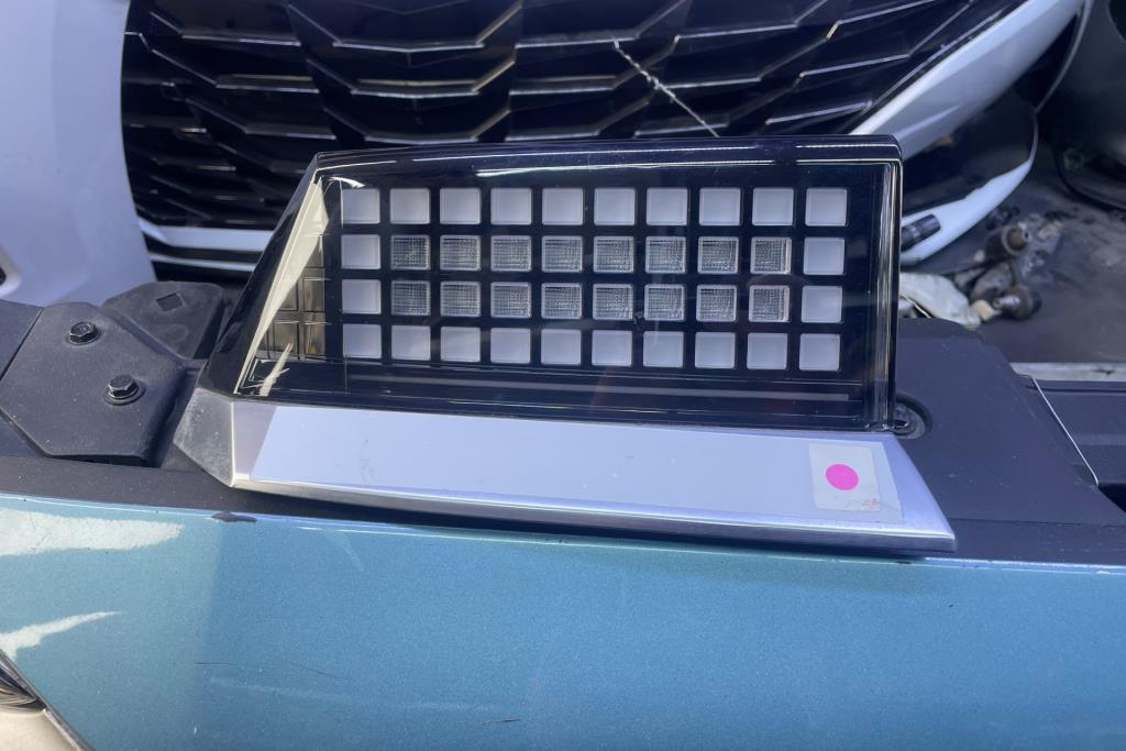 ضوء خلفي يمين شمال هيونداي أيونيك 5 2023 2024