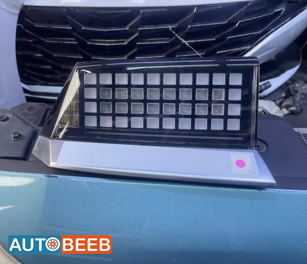 ضوء خلفي يمين شمال هيونداي أيونيك 5 2023 2024