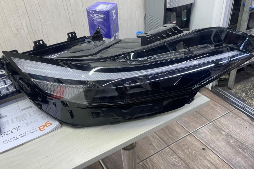 ضوء امامي يمين شمال هيونداي النترا 2024 2025