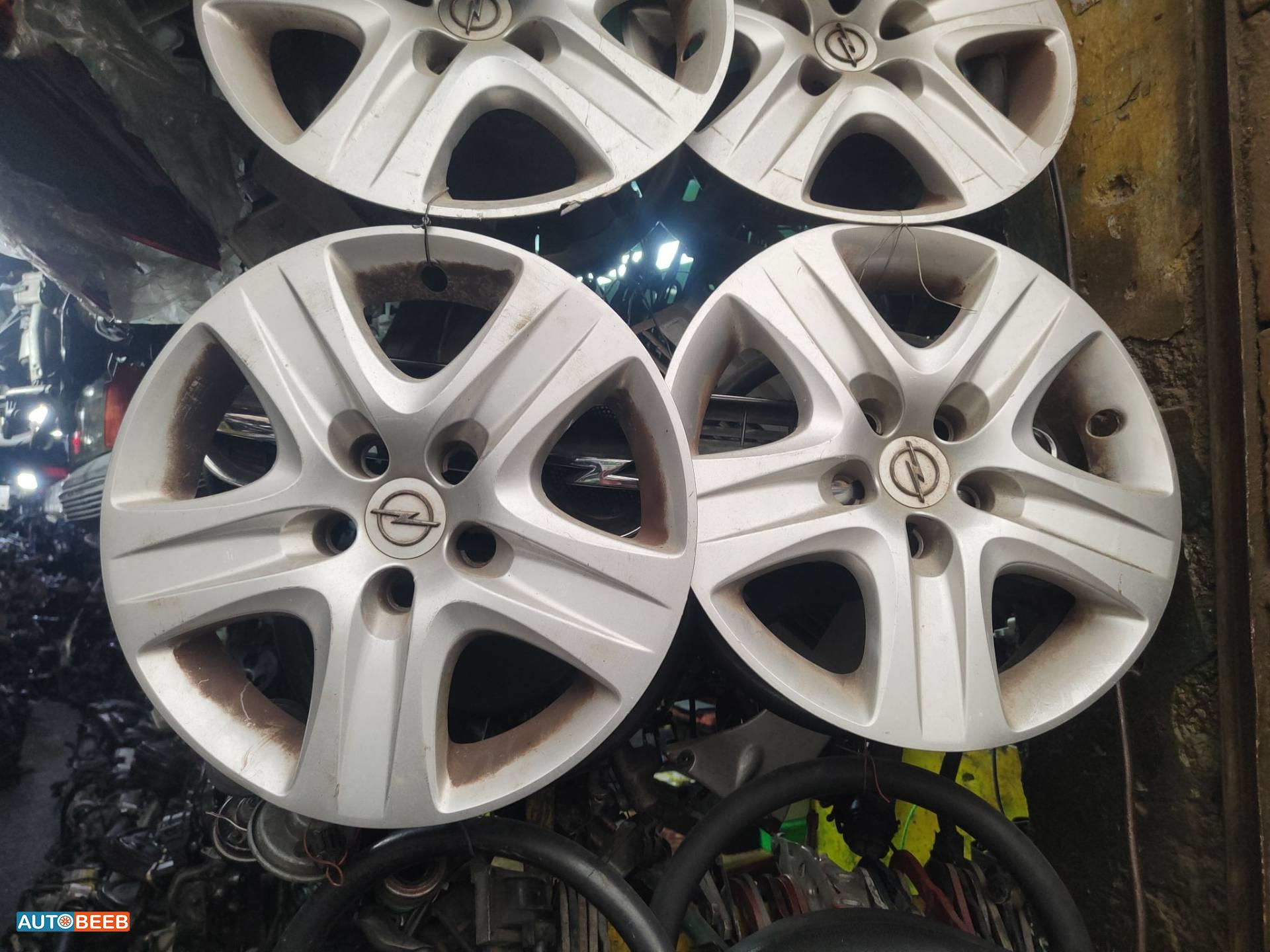 طاسة عجل اوبل فيكترا 2000 2001 2002 2003