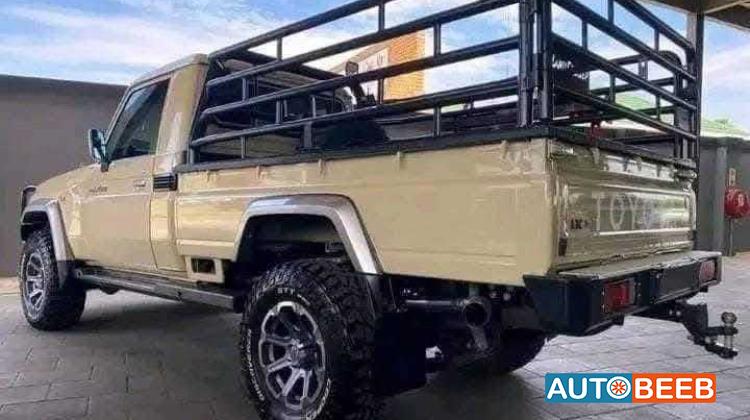 تويوتا لاندكروزر 2018