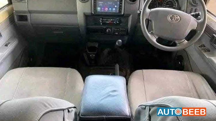 تويوتا لاندكروزر 2018