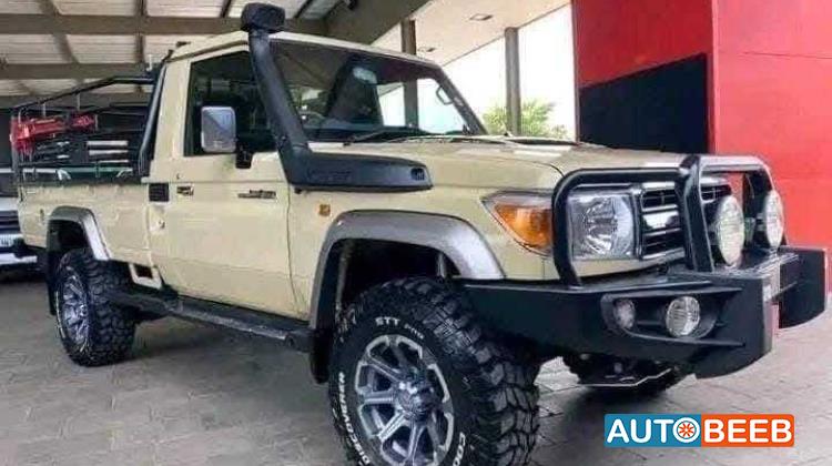 تويوتا لاندكروزر 2018