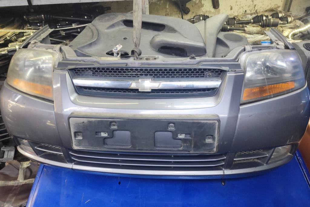 واجهة أمامية طمبون اضوية يمين شمال شيفروليه افيو 2005 2006