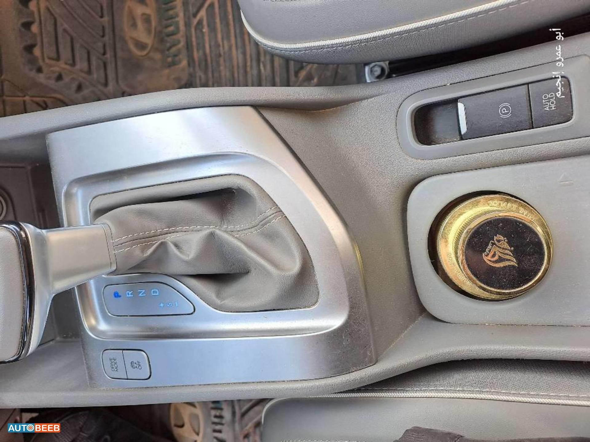 هيونداي  2024