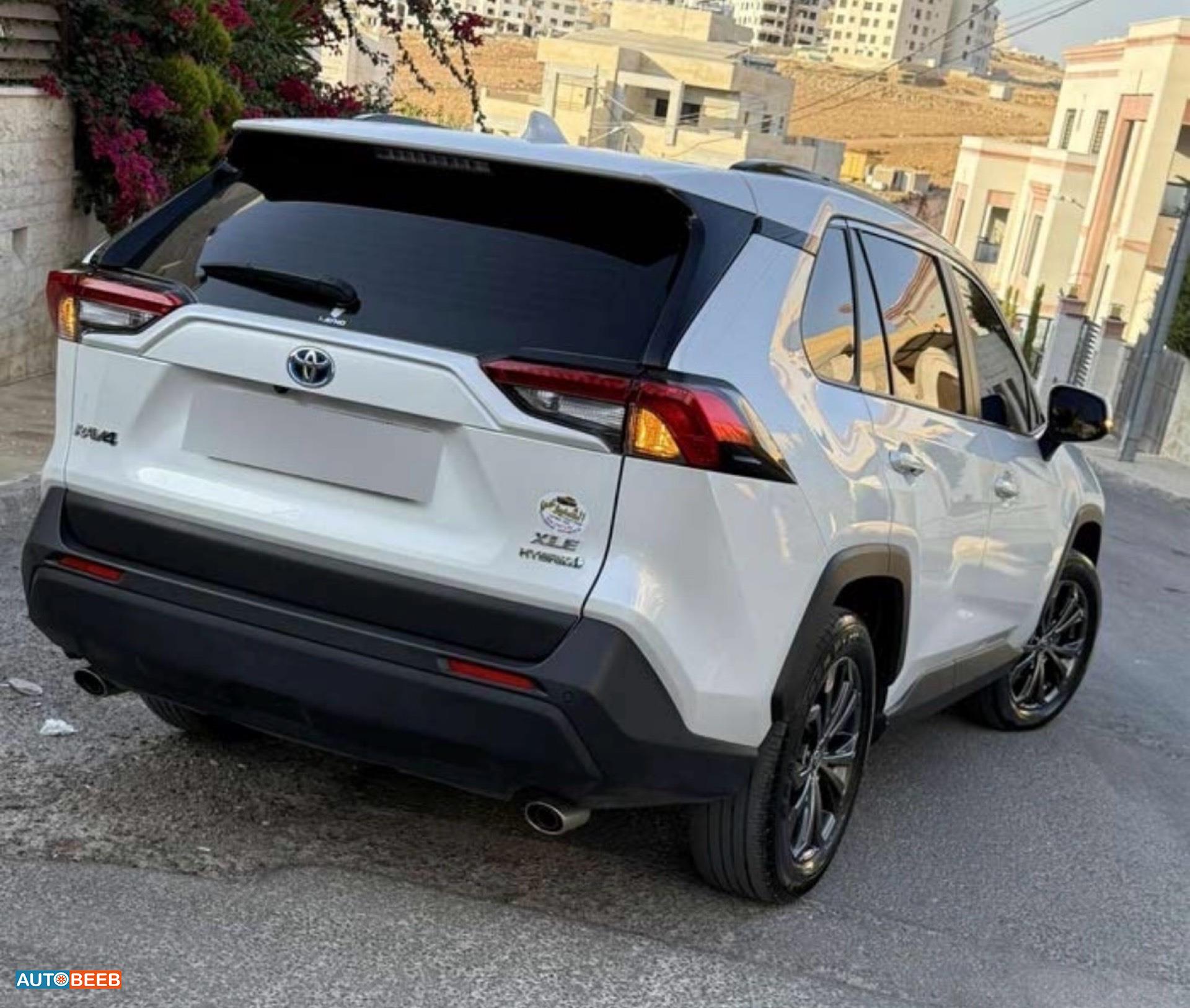 Toyota RAV4 2023