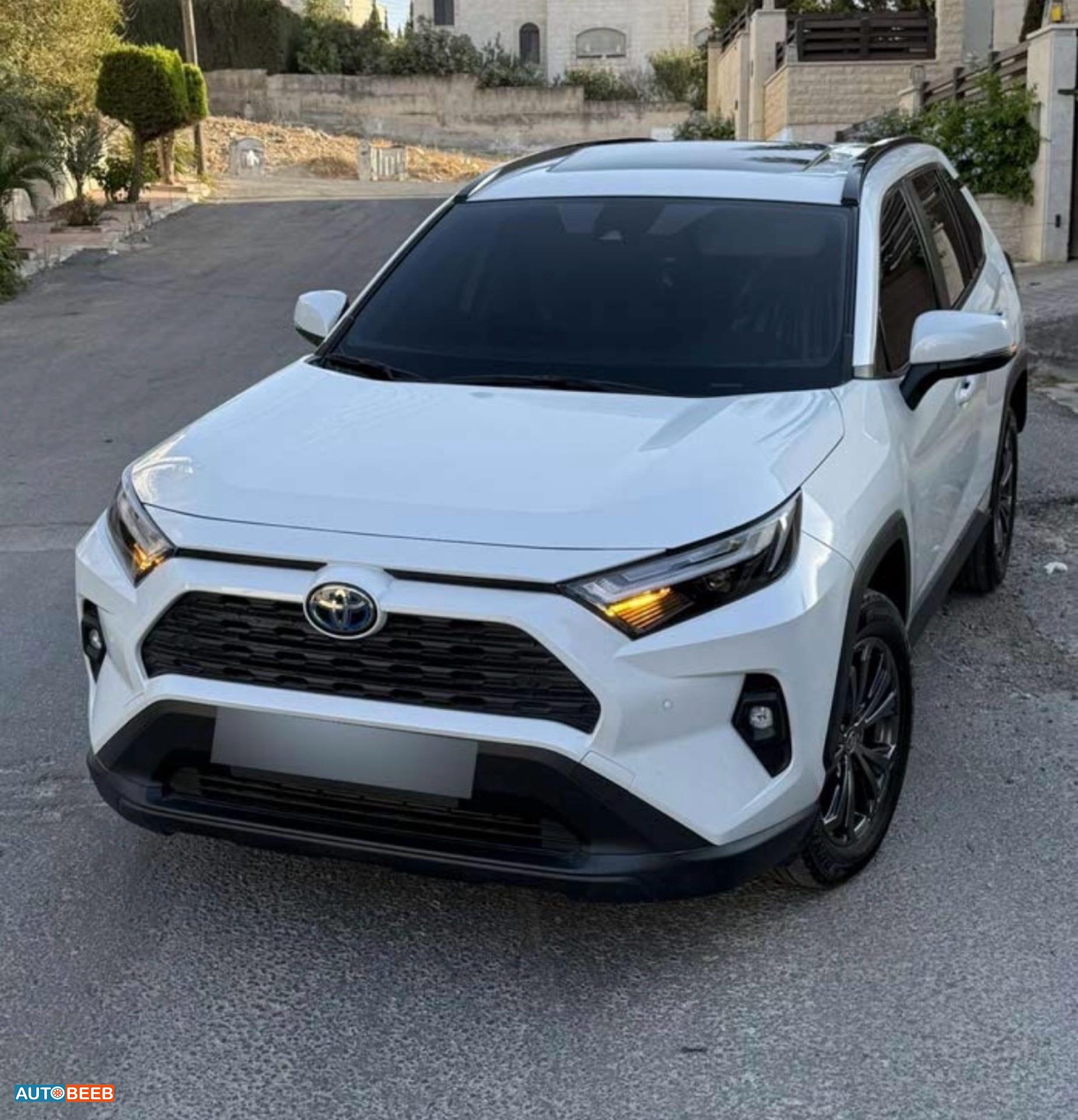 Toyota RAV4 2023