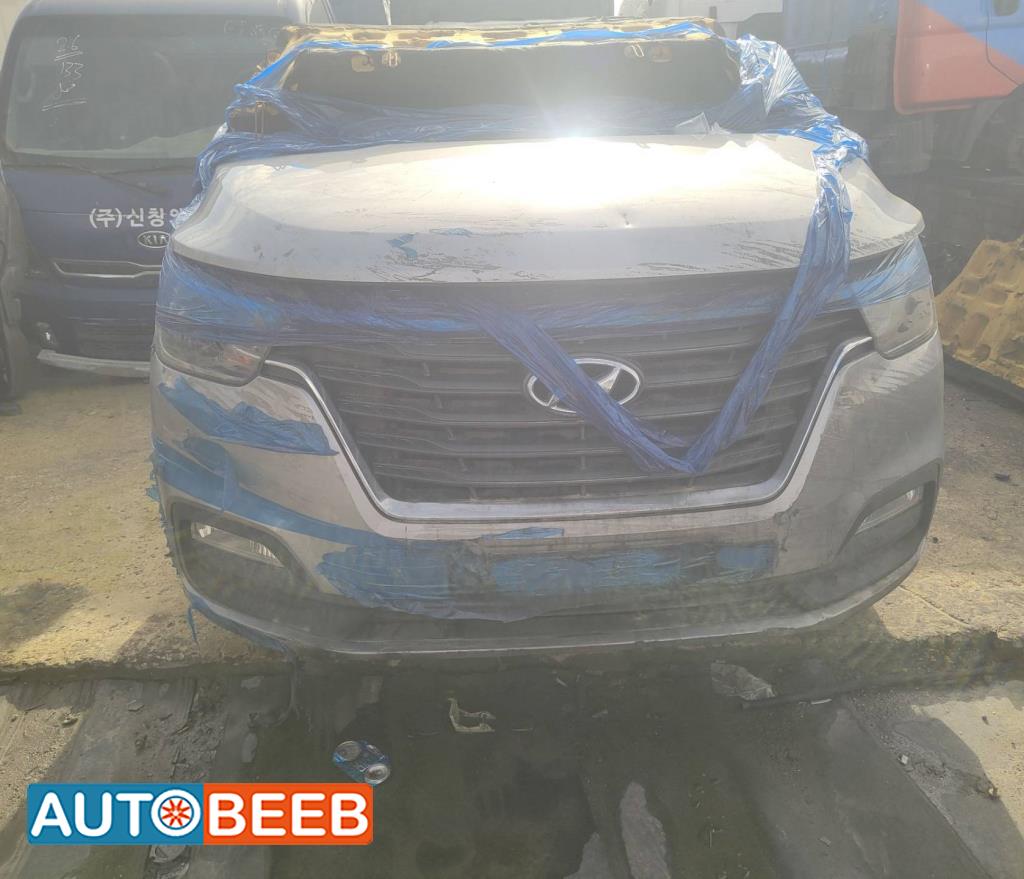 Body  Front clip Hyundai H1