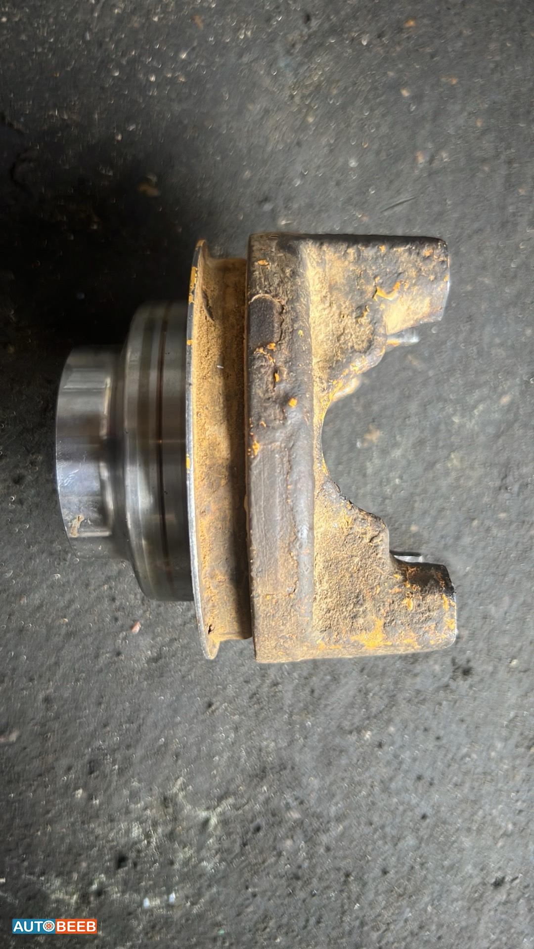 باك لودر هيونداي 2018