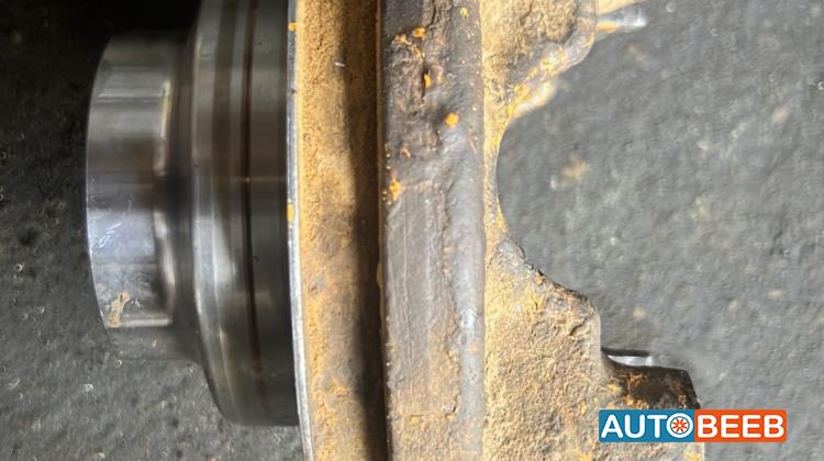 باك لودر هيونداي 2018