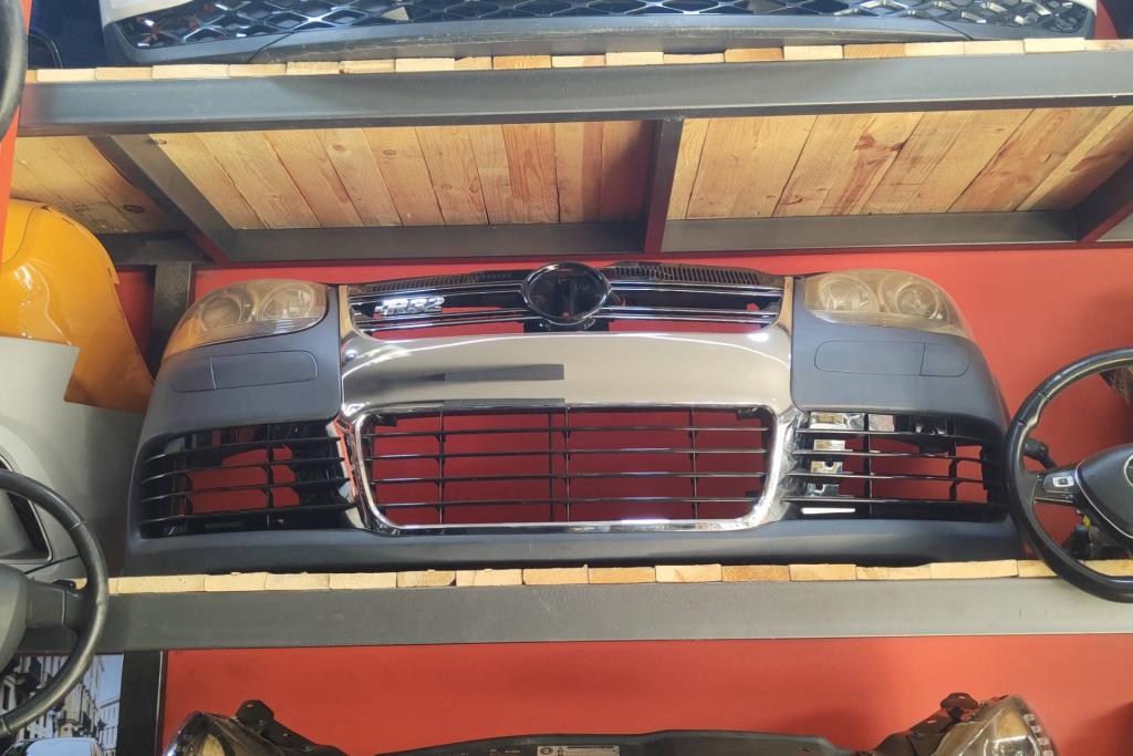 واجهة أمامية طمبون اضوية يمين شمال فولكس فاجن جولف Mk5 2005 2006 2007