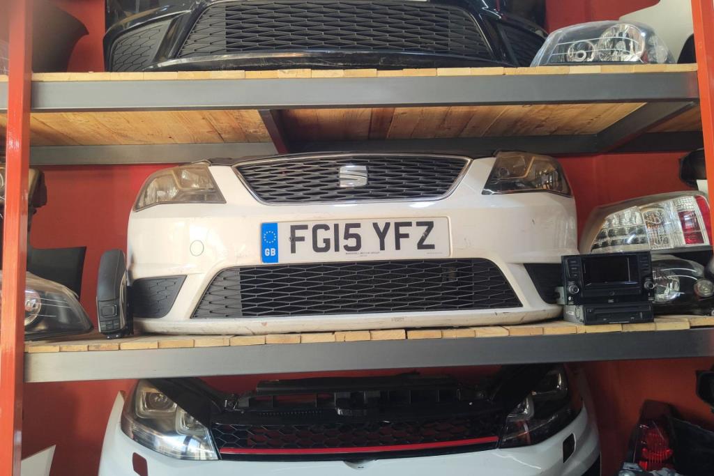 واجهة أمامية طمبون اضوية يمين شمال سيات ليون 2010 2011 2012 2013 2014 