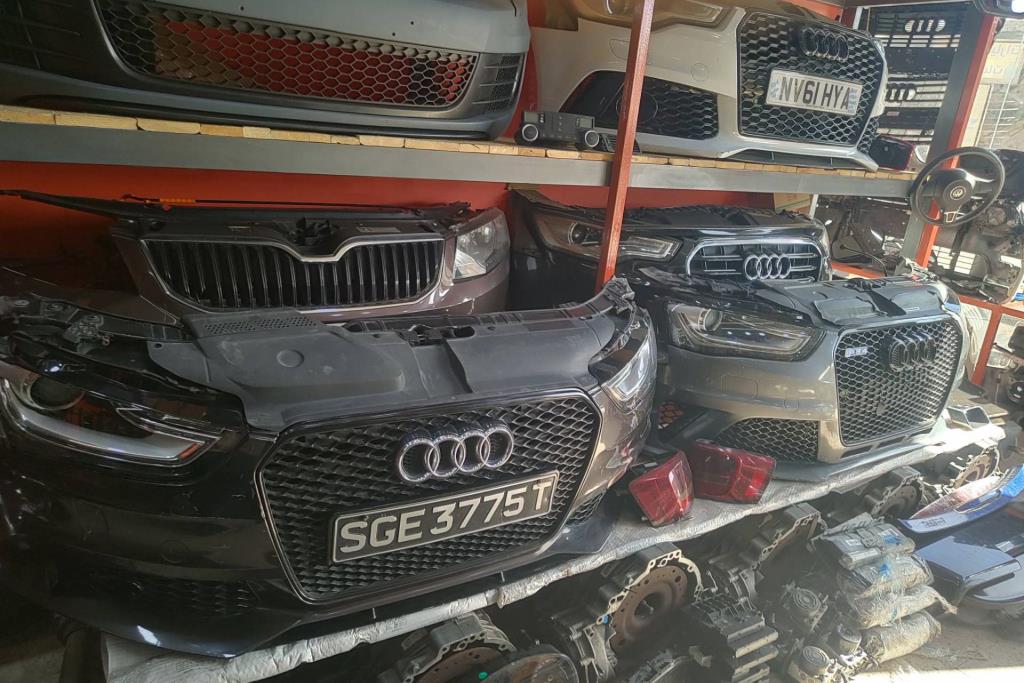 Body  Bumper Audi RS4