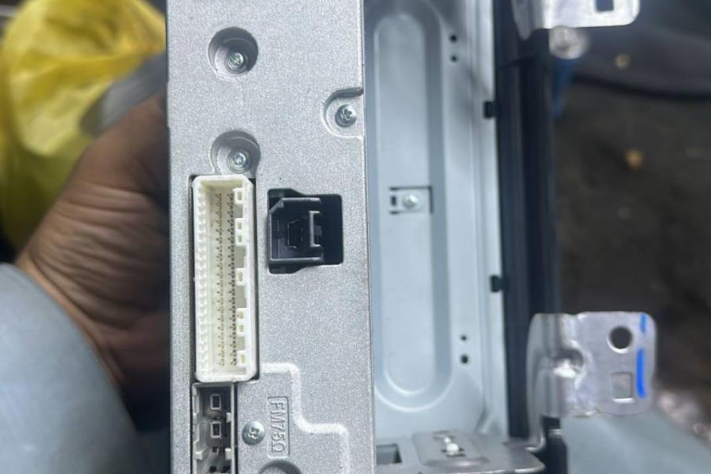 Electronics Other Nissan Versa