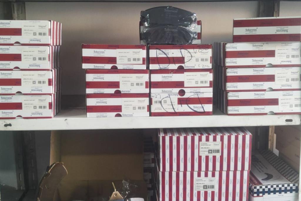 بريك امامي خلفي ايسوزو دي ماكس 2005 2006 2007 2008 2009 2010 2011 2012