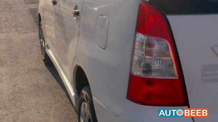 تويوتا انوفا 2014