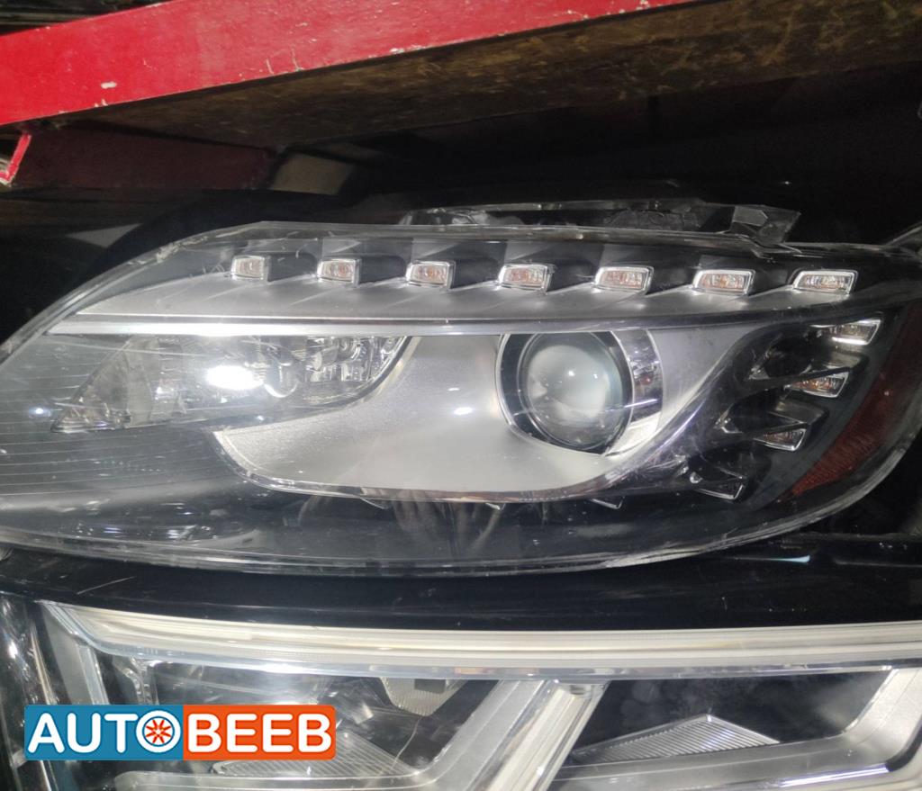 ضوء امامي يمين شمال اودي Q7 2011 2012 2013 2014 2015