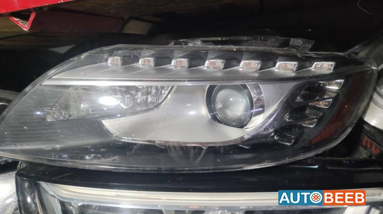 ضوء امامي يمين شمال اودي Q7 2011 2012 2013 2014 2015