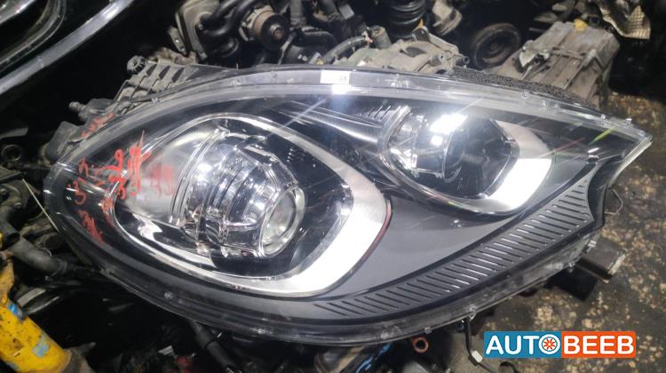 Lights Front light Porsche Macan